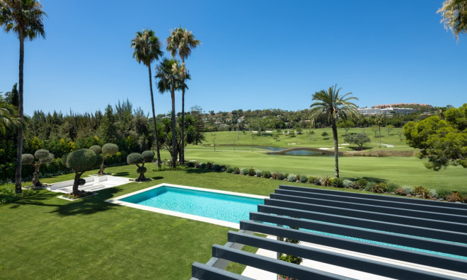 Obra nueva - Villa -
Marbella