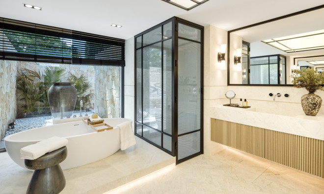 Obra nueva - Villa -
Marbella