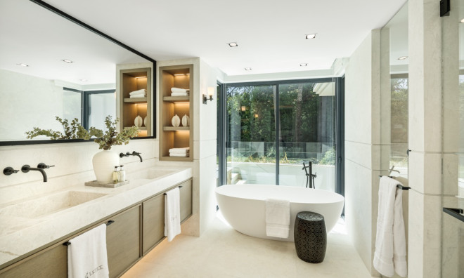 Obra nueva - Villa -
Marbella