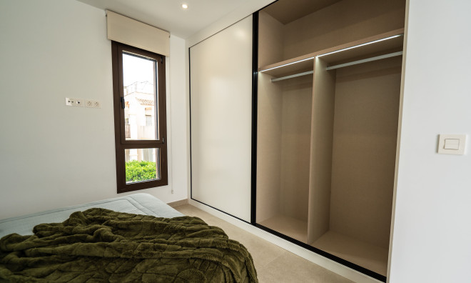 Obra nueva - Villa / Semi pareado -
Heredades