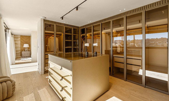 Новое здание - Villa -
Marbella