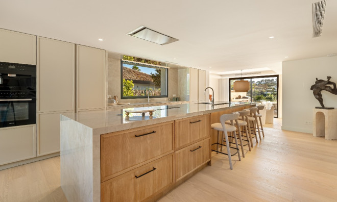 Новое здание - Villa -
Marbella