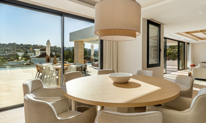 Новое здание - Villa -
Marbella