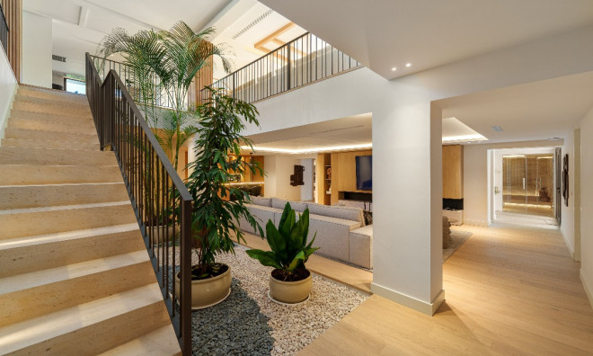 Новое здание - Villa -
Marbella