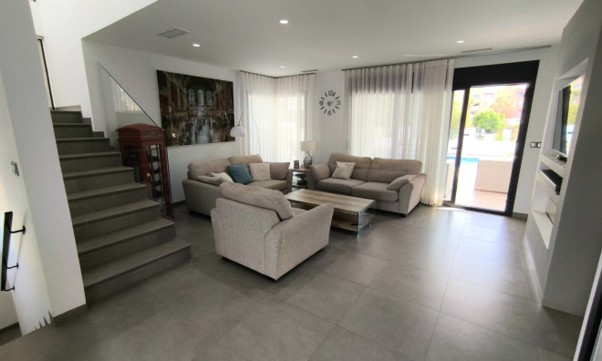 Resale - Villa -
Torre-Pacheco - Mar Menor Golf Resort