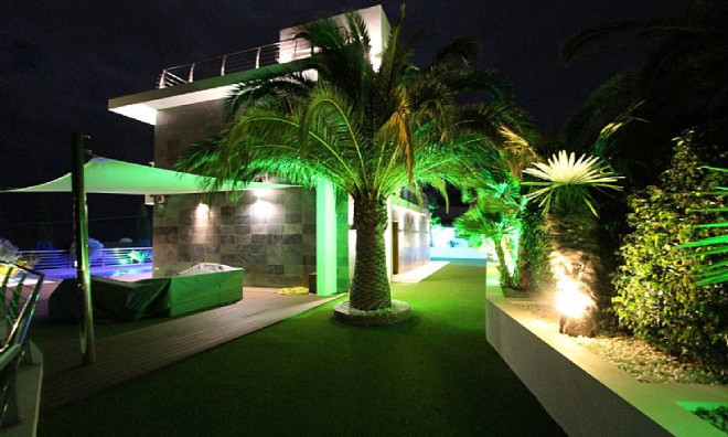 Новое здание - Villa -
Calpe