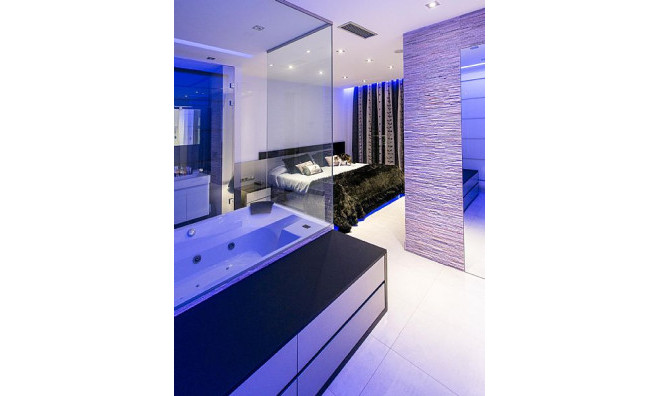 Новое здание - Villa -
Calpe