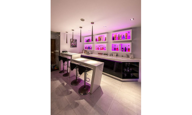 Новое здание - Villa -
Calpe