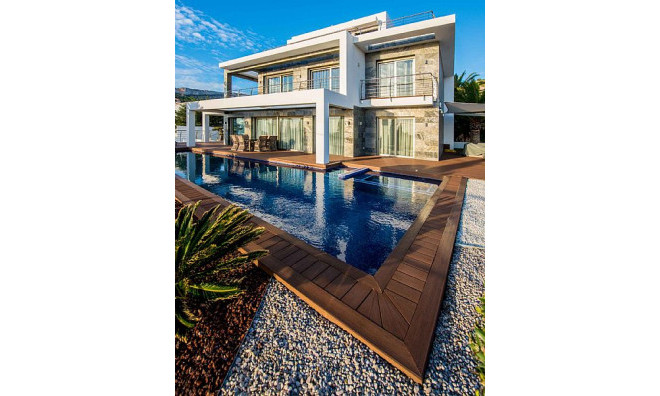 Новое здание - Villa -
Calpe