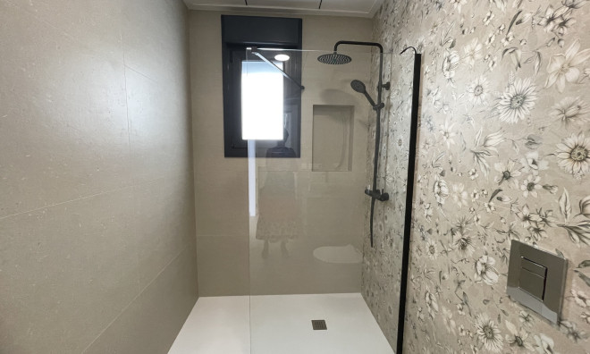 Obra nueva - Adosado -
Heredades