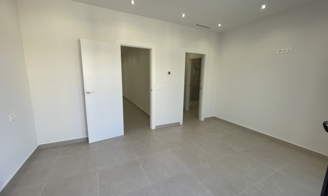 Obra nueva - Adosado -
Heredades