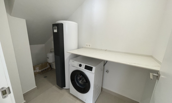 Obra nueva - Adosado -
Heredades