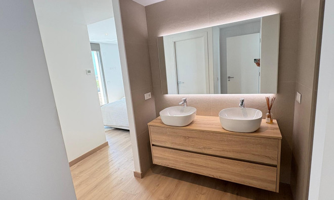 Новое здание - Таунхаус -
Finestrat