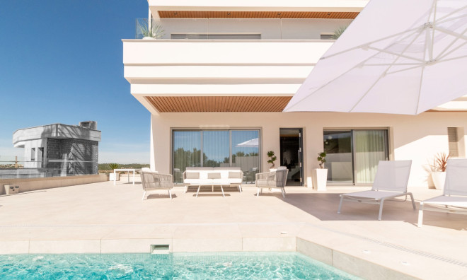 Återförsäljning - Villa -
Alicante - Campoamor