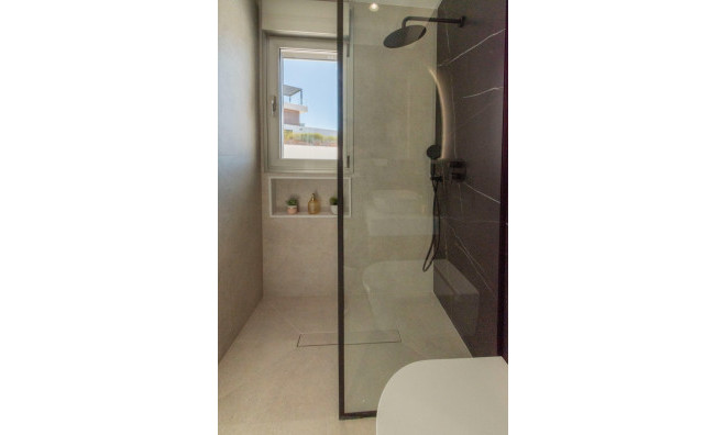 Resale - Villa -
Alicante - Campoamor