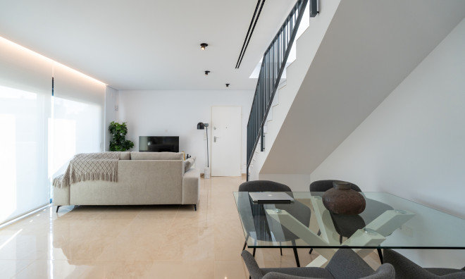 Obra nueva - Villa / Semi pareado -
Elche