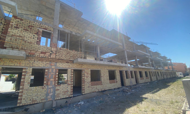 Новое здание - Вилла / Полуотдельная -
Torrox