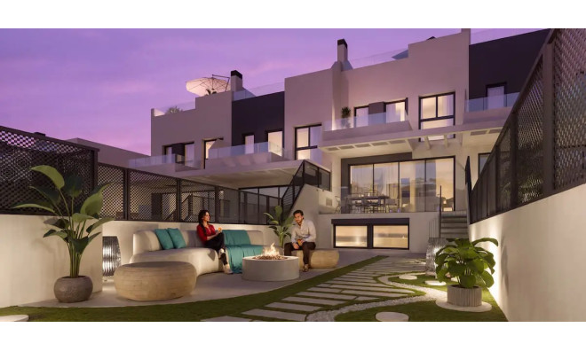 Новое здание - Вилла / Полуотдельная -
Fuengirola