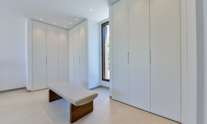 Obra nueva - Villa -
Altea