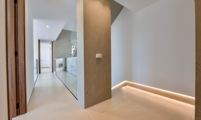 Obra nueva - Villa -
Altea