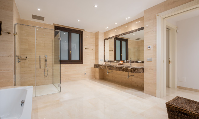 Nouvelle construction - Villa -
Estepona