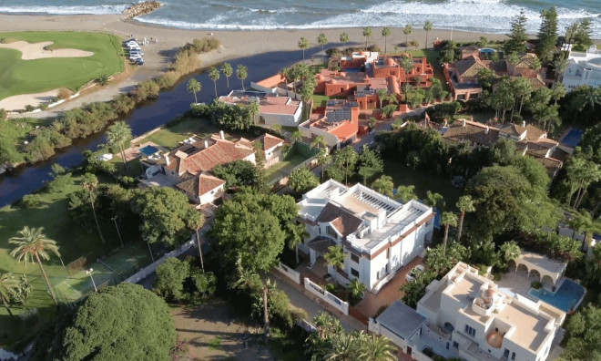 Nouvelle construction - Villa -
Estepona