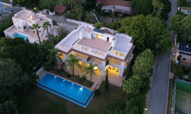 Nouvelle construction - Villa -
Estepona