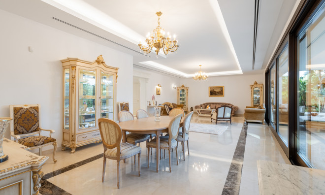 Nouvelle construction - Villa -
Estepona