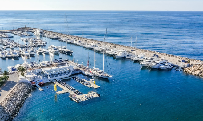 Новое здание - Villa -
Altea