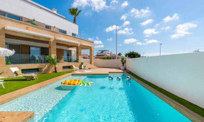 Nouvelle construction - Maison de ville -
Ciudad Quesada