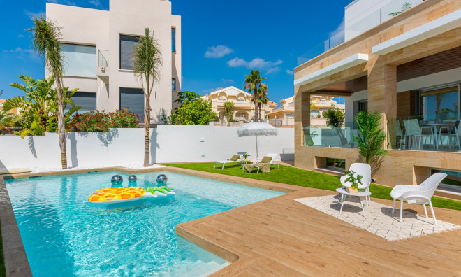 Nouvelle construction - Maison de ville -
Ciudad Quesada