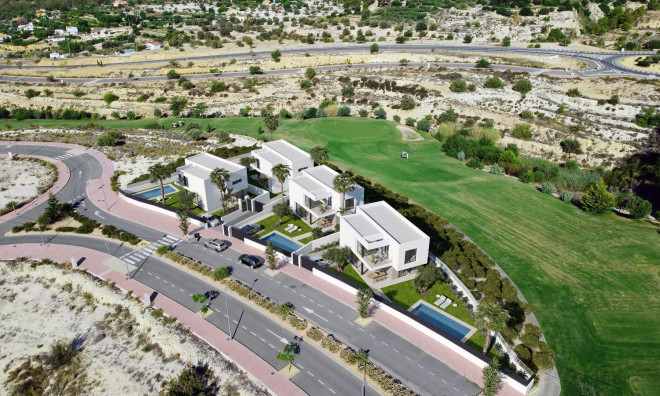 Новое здание - Таунхаус -
Finestrat