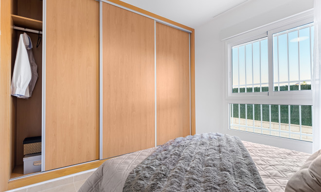 Obra nueva - Ático -
Orihuela Costa