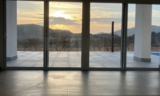 Новое здание - Таунхаус -
Pinoso