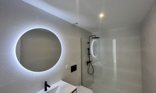 Новое здание - Квартира / квартира -
Torrevieja