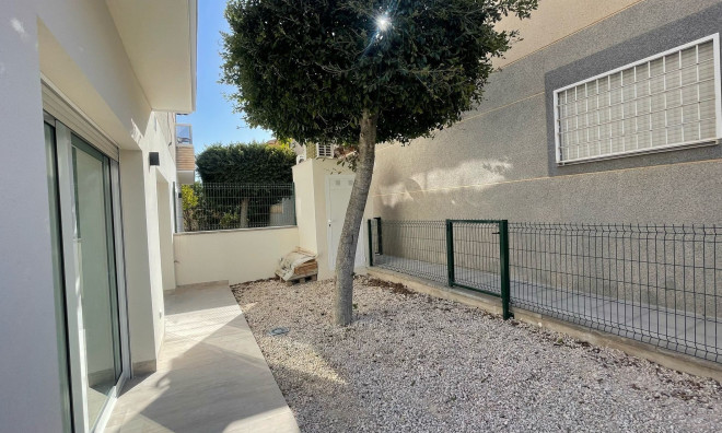 Новое здание - Квартира / квартира -
Torrevieja