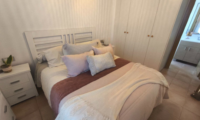 Resale - Bungalow -
Cartagena