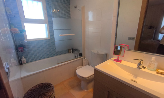 Resale - Bungalow -
Cartagena