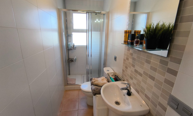 Resale - Bungalow -
Cartagena