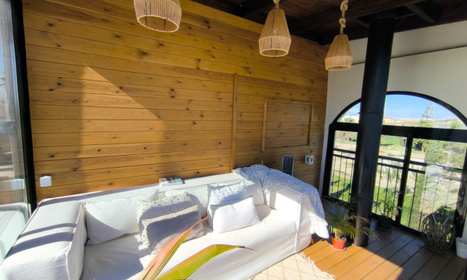 Resale - Bungalow -
Cartagena