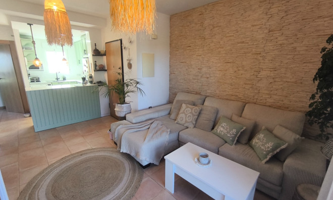 Resale - Bungalow -
Cartagena