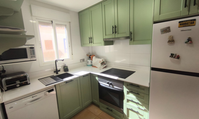 Resale - Bungalow -
Cartagena