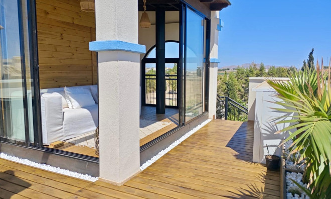 Resale - Bungalow -
Cartagena