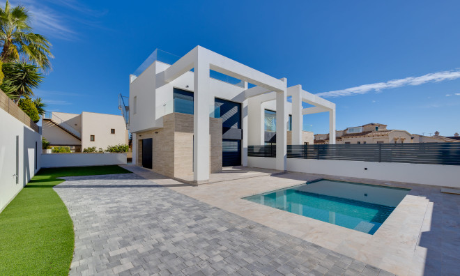Nieuwbouw Woningen - Villa / Halfvrijstaand -
Torrevieja