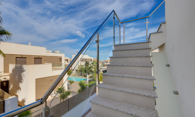 Nieuwbouw Woningen - Villa / Halfvrijstaand -
Torrevieja