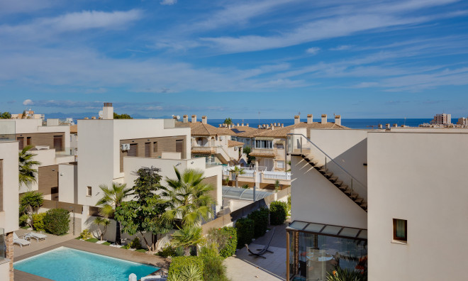 Nieuwbouw Woningen - Villa / Halfvrijstaand -
Torrevieja