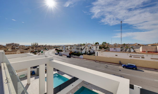 Nieuwbouw Woningen - Villa / Halfvrijstaand -
Torrevieja