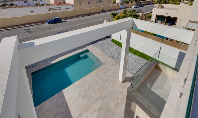 Nieuwbouw Woningen - Villa / Halfvrijstaand -
Torrevieja