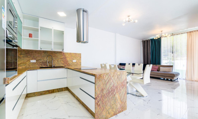 Obra nueva - Adosado -
Orihuela