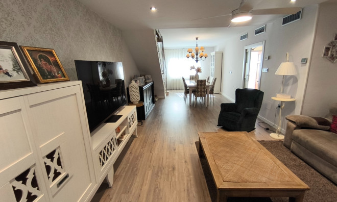 Resale - Villa -
Torre-Pacheco